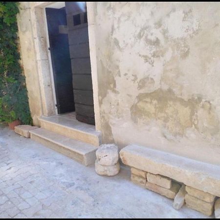 Apartment Giulio - 10Mt To The Beach Rovinj Exterior photo