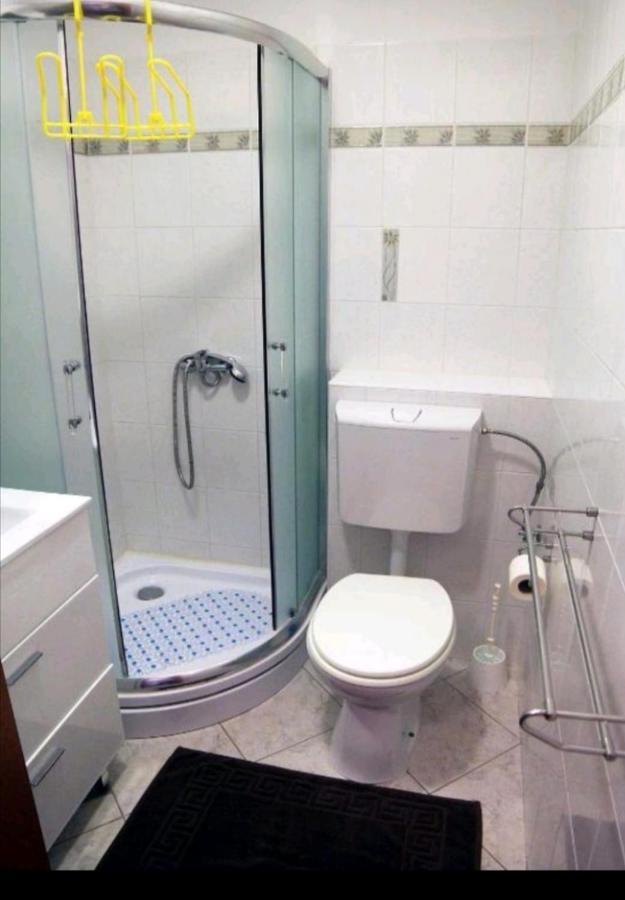 Apartment Giulio - 10Mt To The Beach Rovinj Exterior photo